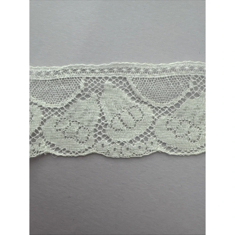 Flat Lace Ivory  1  1/2